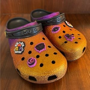 Hocus pocus crocs size women’s 10 men’s 8 Disney Halloween